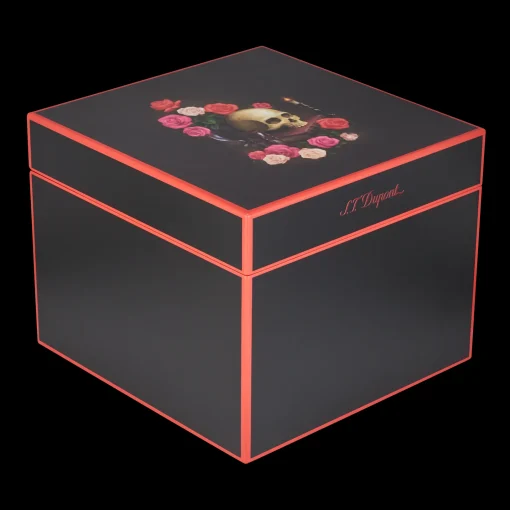 Cigar humidor